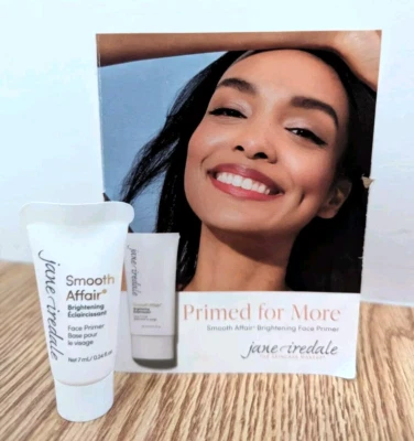 Imprimación facial iluminadora Jane Iredale Smooth Affair muestra de 7 ml Foto 1 de 4