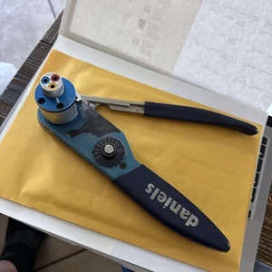 Used DMC Daniels AF8 M22520/1-01 Aviation Crimp Tool Crimper W/ TH1A Positioner - Picture 1 of 9