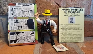 Dick Tracy 5" Coppers & Gangsters Action Figure 1990 Playmates Club Belt Holster - Picture 1 of 6