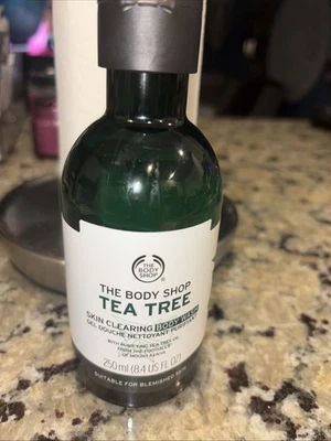 Jabón corporal limpiador de piel The Body Shop Tea Tree 8,4 oz-NUEVO Foto 1 de 2