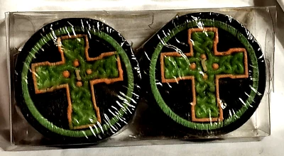 2 Floating Candles Irish Celtic Cross Green Yellow Black 3.5" Xmas St Pat's NIP - Image 1 of 4