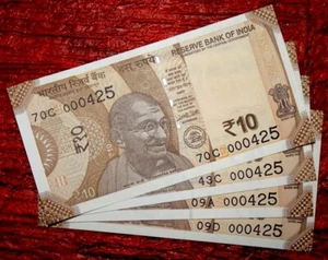 INDIA REPUBLIC | 2018 - 10 RUPEE SAME NUMBER 000425 - 4 UNC NOTES LOT - Picture 1 of 3