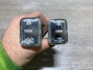 MG MGF 2000 2DR CONVERTIBLE SIDE WING INDICATOR REPEATER LIGHTS PAIR E111032 - Picture 1 of 2