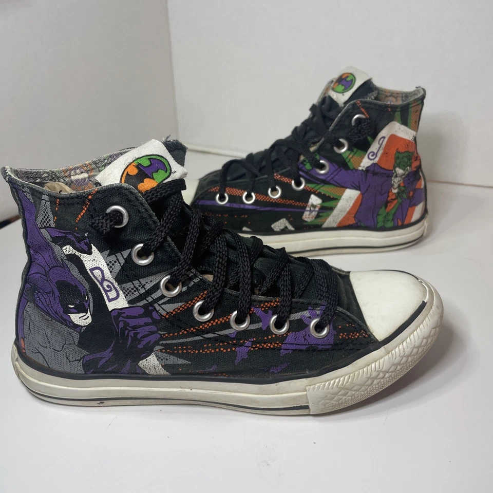Converse DC комиксов коллаборации Джокер Бэтмен Hi верхний молодежи Kids размер 2 кроссовки обувь справедливый - Изображение 1 из 4