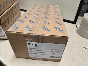Box of 100 Eaton 2051W-BOX Wallplates Mid-Size White - Picture 1 of 5