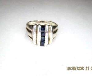 Sterling Silber blau Inline Saphir gerippt Kuppel Ring J.B.N.T Größe 5 1/2 - Bild 1 von 2