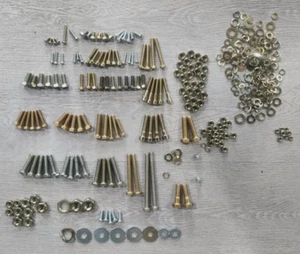 **(TORNILLERIA ESKA COMPLETA ORIGINAL RDA MZ/ETZ/250-251)*** - Imagen 1 de 6