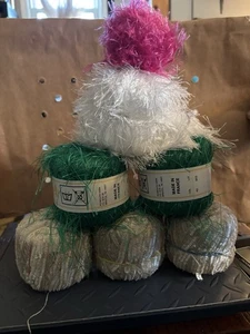 Colorlash Plymouth Fringy Yarn 2 Color Green 42 France 50g 220 Yd  White Pink - Picture 1 of 7