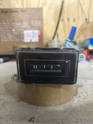 Oldsmobile Delta 88 1984 reloj de tablero sin probar Foto 1 de 4