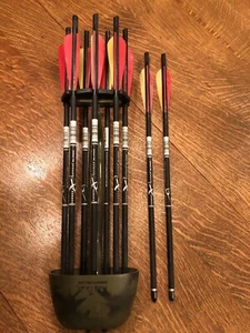 9 Carbon Express Archers Surge 17” Carbon Halfmoon Crossbow Bolts. PreOwned - Picture 1 of 2