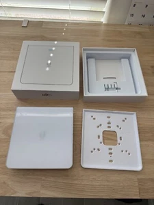 Ubiquiti Networks U6-Enterprise-IW-US Enterprise In-Wall Wireless Access Point - Afbeelding 1 van 5