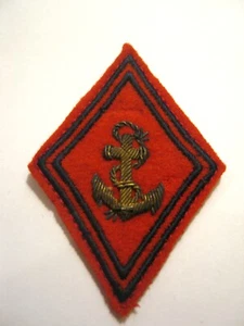1 ANCIEN LOSANGE DE BRAS MOD 45 S/OFF TROUPES DE MARINE (CANNETILLE) 2° MODELE - Picture 1 of 1