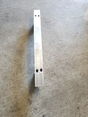 12 13 14 15 16 17 18 TOYOTA PRIUS V REAR BUMPER REINFORCEMENT OEM Foto 1 de 4