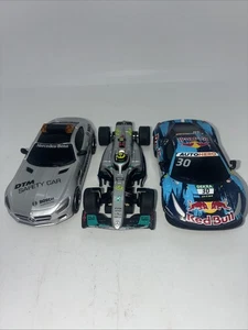 Lotto di 3 Slot Car Carrera Go 1/43 F1 Hamilton, DTM, Red Bull ricambi o riparazione!!! - Foto 1 di 16