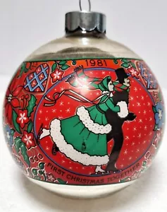 Vintage 1981 Hallmark Keepsake Christmas Tree Ornament in Box. - Picture 1 of 5