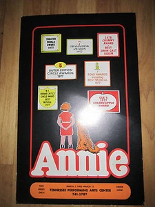 1977 ANNIE MUSICAL POSTER - ORIGINAL - CARDBOARD STOCK - 14"X22" - Picture 1 of 2