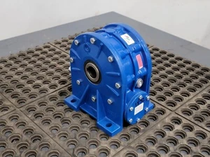 STM Worm Gearbox, Foot Mounted RI 85 I - Picture 1 of 8