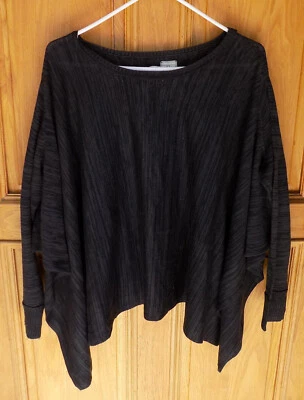 Top túnica asimétrica Converse One Star para dama talla M negra L/S Foto 1 de 2