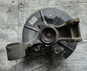 Mazda Miata 1999-2002 OEM buje trasero eje pasajero derecho no deportivo/no ABS derecho - Imagen 1 de 6