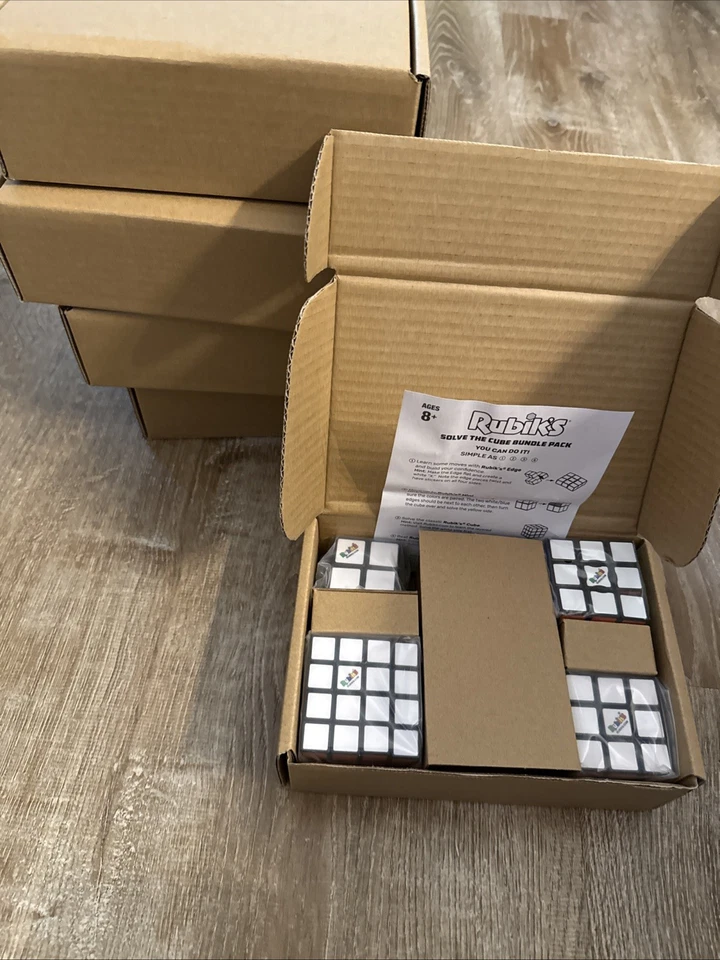 5 BXS Hasbro Gaming Rubik's Solve The Cube Bundle 4 Pack Edge Mini Cube Master - Image 1 of 1