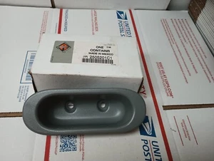 OEM INTERNATIONAL 05-11 LEFT OR RIGHT INTERIOR PULL HANDLE 2505201C1 OPEN BOX - Picture 1 of 4