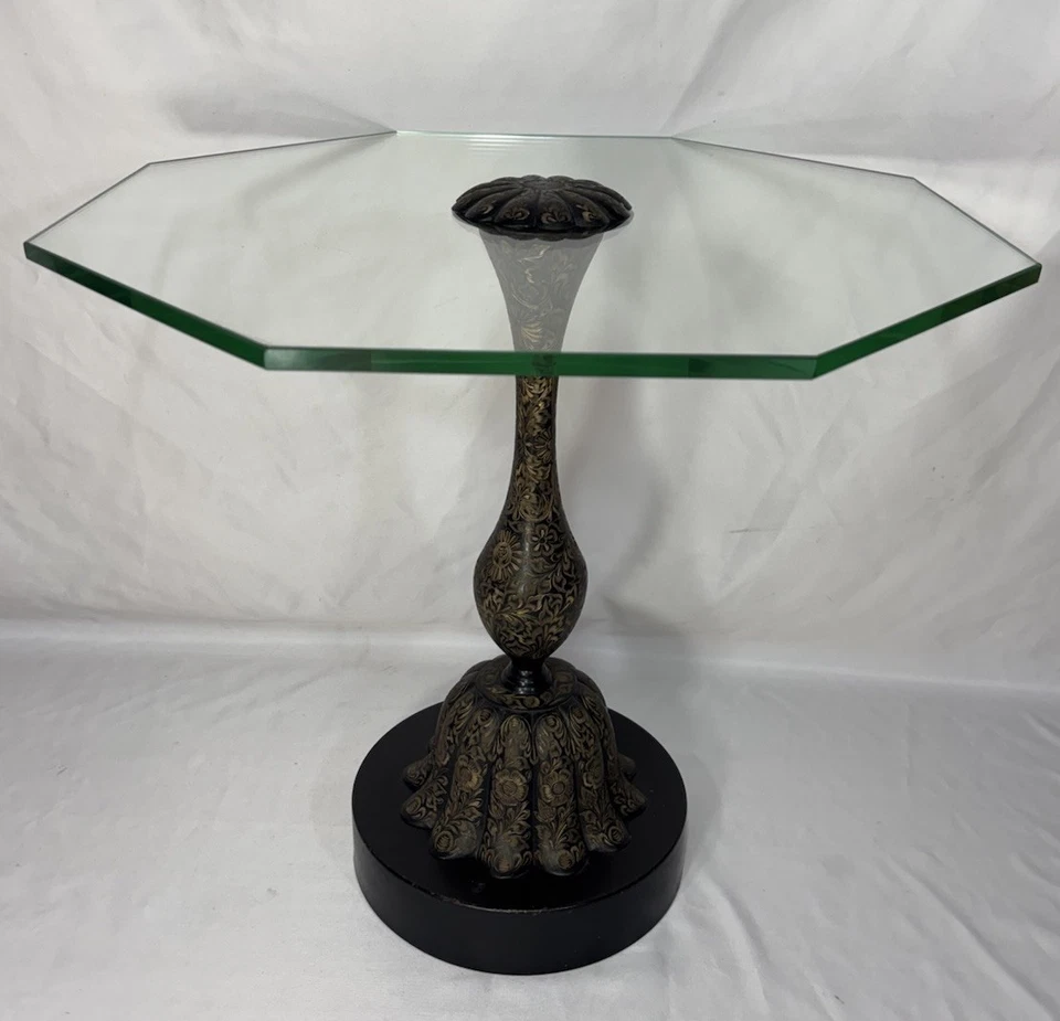 Mesa auxiliar vintage de vidrio ennegrecido grabado de mediados de siglo INDIA B Foto 1 de 4