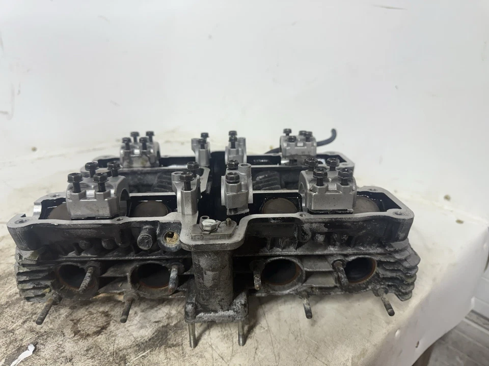 Yamaha Radian YX600 FJ600 FZ600 1986-1990 culata de extremo superior del motor Foto 1 de 4