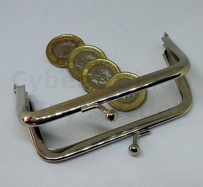 INVISIBLE PURSE FRAME MAGIC TRICK FOR MATRIX COINS SPONGE BALLS THUMB TIPS SILKS - Image 1 of 4