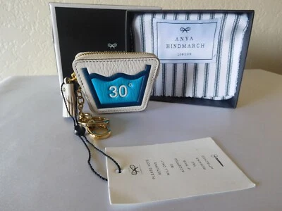 Nuevo Monedero de Cuero Anya Hindmarch, Llavero con Detalle de Borla - $350.00  Foto 1 de 4