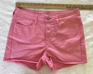 Old Navy Barbie rosa hoch geschnitten WOW 3" Schrittlänge Stretch Shorts Gr. 12 gebraucht, in einwandfreiem Zustand - Bild 1 von 4