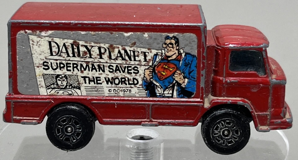 Corgi Juniors Leyland Terrier Daily Planet Superman Diecast Truck - Image 1 of 4