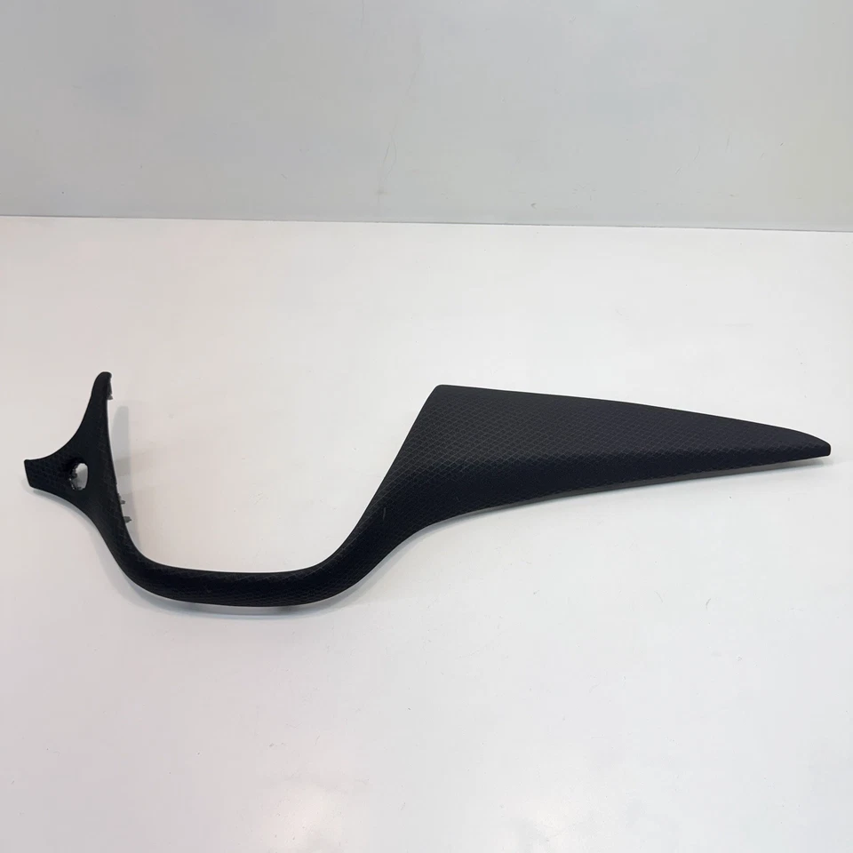 Chevrolet Malibu 2016-2025 tablero velocímetro interruptor de arranque bisel moldura OEM Foto 1 de 4