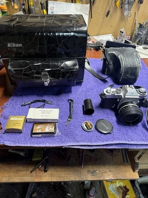 Cámara fotográfica Nikon EL2 50 mm de metal original vintage con lente de 50 mm con estuche Foto 1 de 4