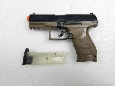 Лицензированный пружинный пистолет для страйкбола Umarex Walther PPQ с фиксирующим слайдом (цвет: желтовато-коричневый) - Изображение 1 из 3