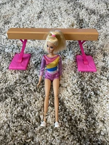 Barbie Gymnastik You Can be Anything Puppe mit Schwebebalken - Bild 1 von 5