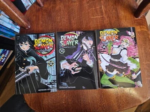 Demon Slayer: Kimetsu no Yaiba Vol. 12,13,14 Manga Koyoharu Gotouge, New - Bild 1 von 2