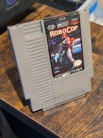 RoboCop NES, probado funcionando aut&eacute;ntico algunos da&ntilde;os en la etiqueta