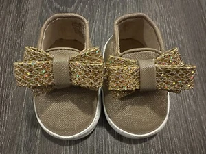 Michael Kors MK Baby Shoes Soft Sole Slip On Metallic Bows Gold Size 1 - Picture 1 of 5