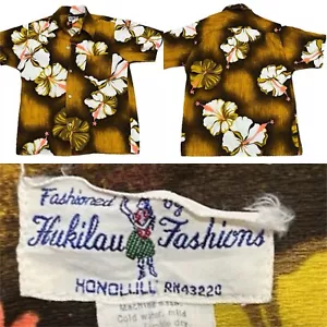 Camicia vintage Hukilau Fashions hawaiana con bottoni media floreale fiore di ibisco - Foto 1 di 9