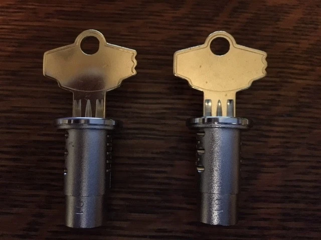 Set of 2 Matching Oak Northwestern A&A Gumball Candy Vending Machine Lock & Key