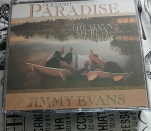 Audiobook Our Secret Paradise. The 7 Secrets - Foto 1 di 2