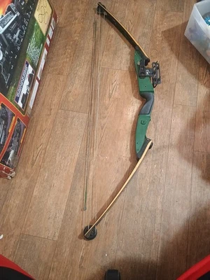 "Arco compuesto vintage Bear Grizzly II AMO 39"" Foto 1 de 4