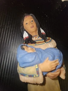 Madre india nativa americana Young's Inc con figura de bebé decoración de acción de gracias #tv - Imagen 1 de 7