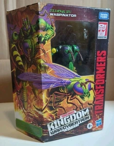 Transformers: Kingdom - War for Cybertron Trilogy - Waspinator - NIB - Foto 1 di 6