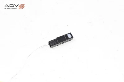 2019 - 2022 TOYOTA AVALON FRONT LEFT SIDE INTERIOR COURTESY LIGHT LAMP OEM - Image 1 of 4