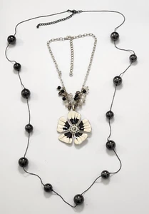 Lot of 2 Stacking Necklaces Black White Enamel Flower Gunmetal Hematite - Picture 1 of 13