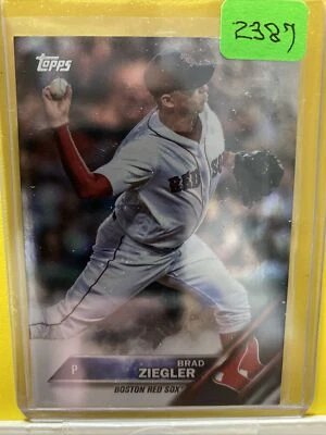2016 Topps Update Rainbow Foil Boston Red Sox Baseball Card #US127 Brad Ziegler  - Image 1 of 3