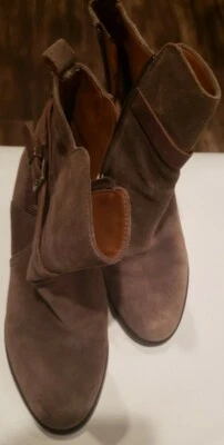 Mujer Ivanka Trump Botines Botines Zapatos Talla 8 M Gamuza Taupe Cremallera Lateral N13 Foto 1 de 4