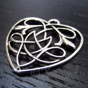 Celtic Heart 31mm Antiqued Silver Plated Charm Pendants C9211 - 2, 5 Or 10PCs - Imagen 1 de 3