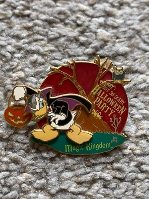 Disney WDW Not So Scary Halloween Party 2006 Evil Donald Duck W Pumpkin LE 2000 Foto 1 de 4